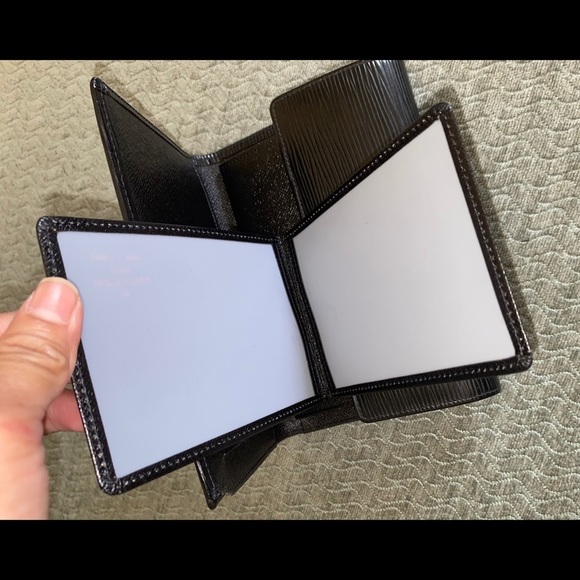 Epi noir bifold Wallet - Picture 10 of 15